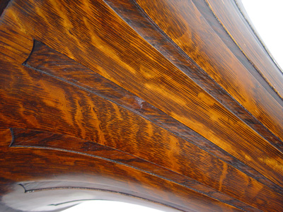 Victor Wood Horn in Oak