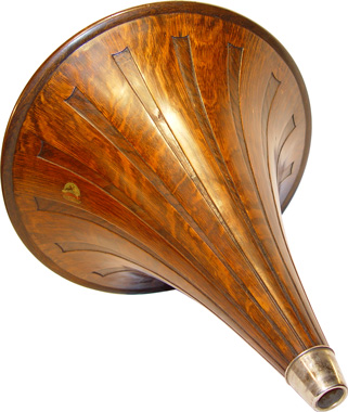 Victor Wood Horn in Oak