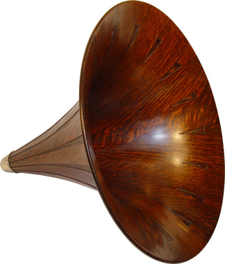 Victor Wood Horn in Oak